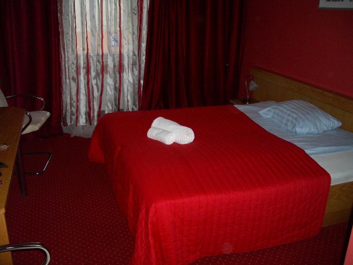Kardamon Bed & Breakfast Żary Oda fotoğraf