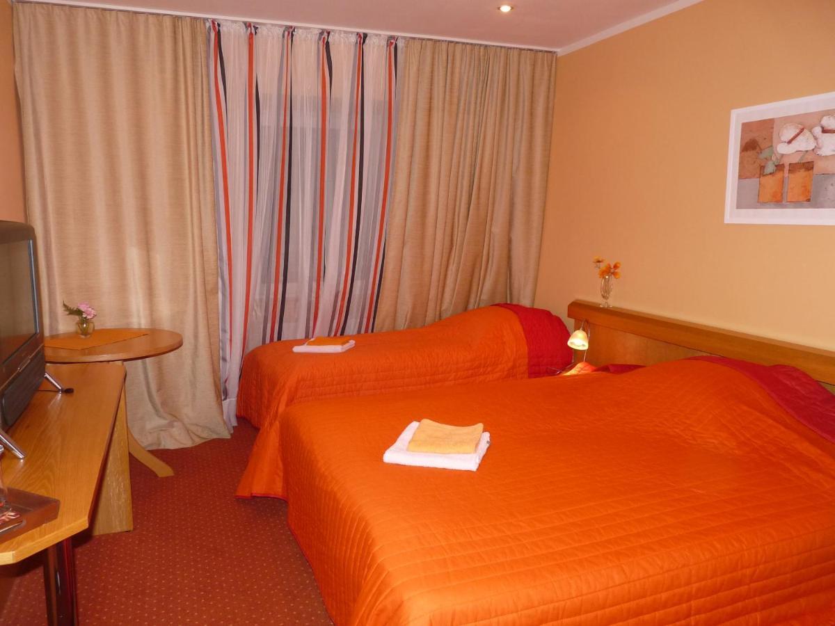 Kardamon Bed & Breakfast Żary Dış mekan fotoğraf
